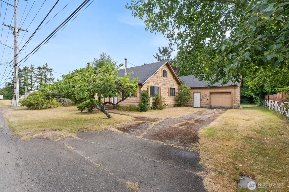 802 S Montesano Street Westport, WA 98595