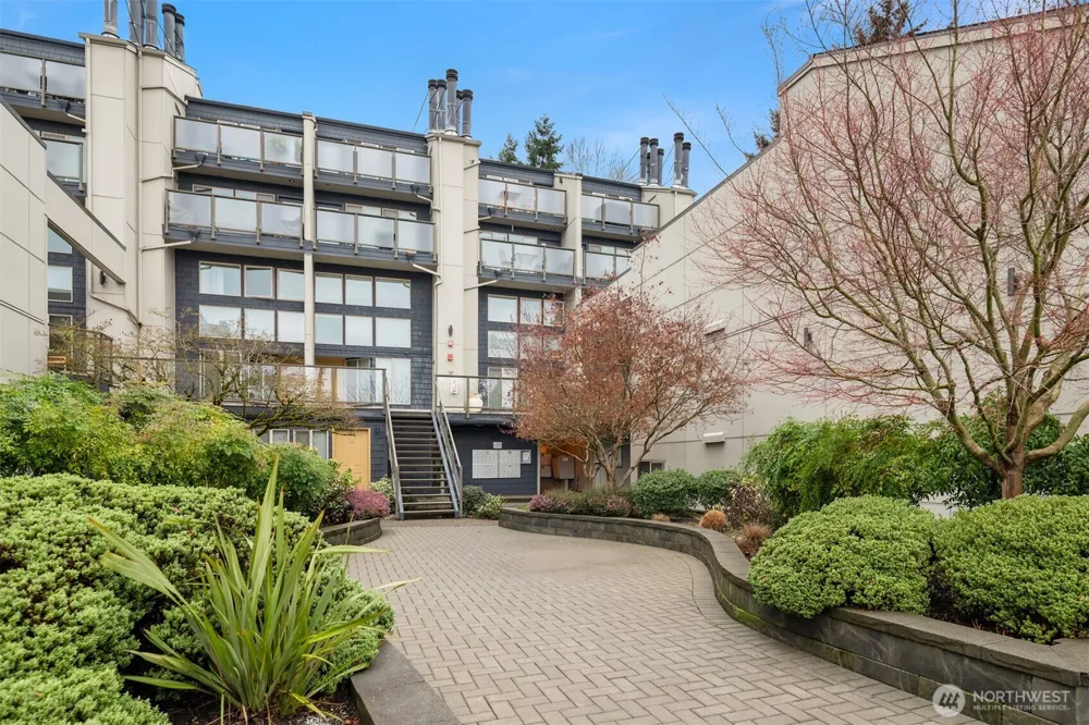 5829 NE 75th Street #A444 Seattle, WA 98115