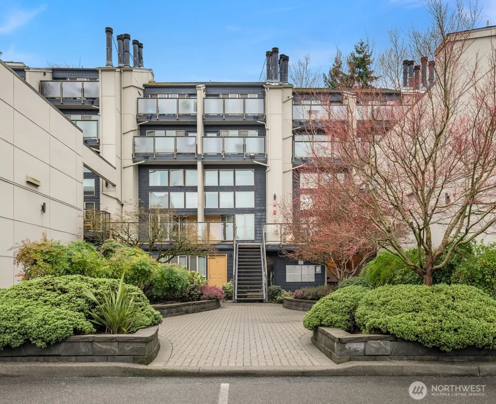 5829 NE 75th Street #A444 Seattle, WA 98115