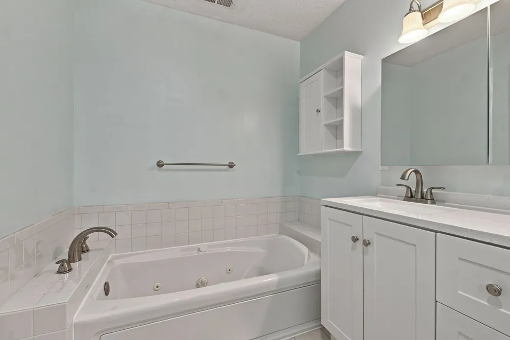 772 Dover Glen Dr Antioch, TN 37013