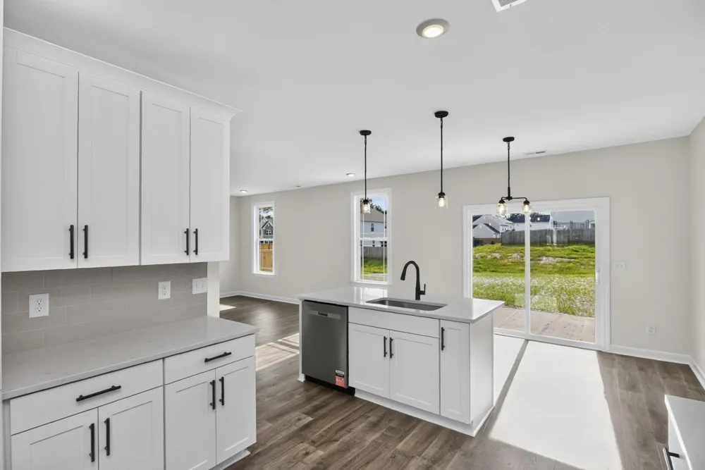 5020 Salient Dr Spring Hill, TN 37174