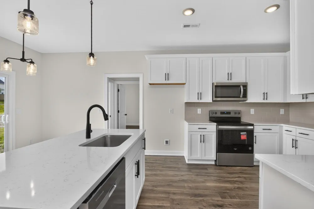 5020 Salient Dr Spring Hill, TN 37174