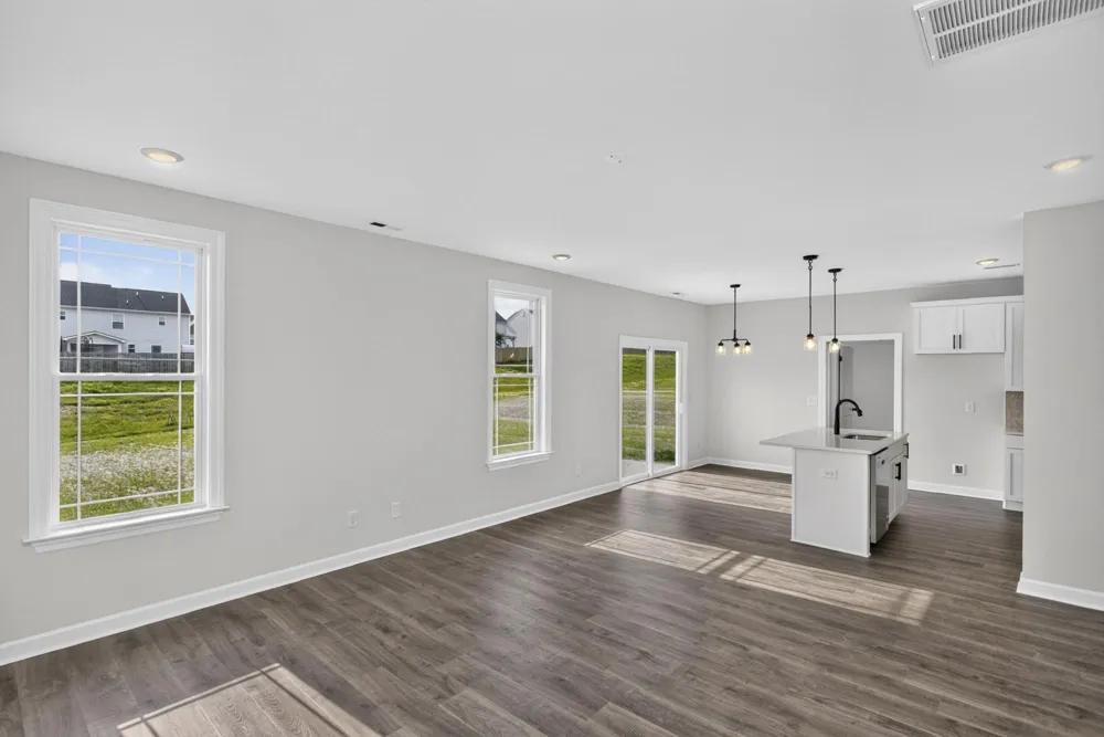5020 Salient Dr Spring Hill, TN 37174