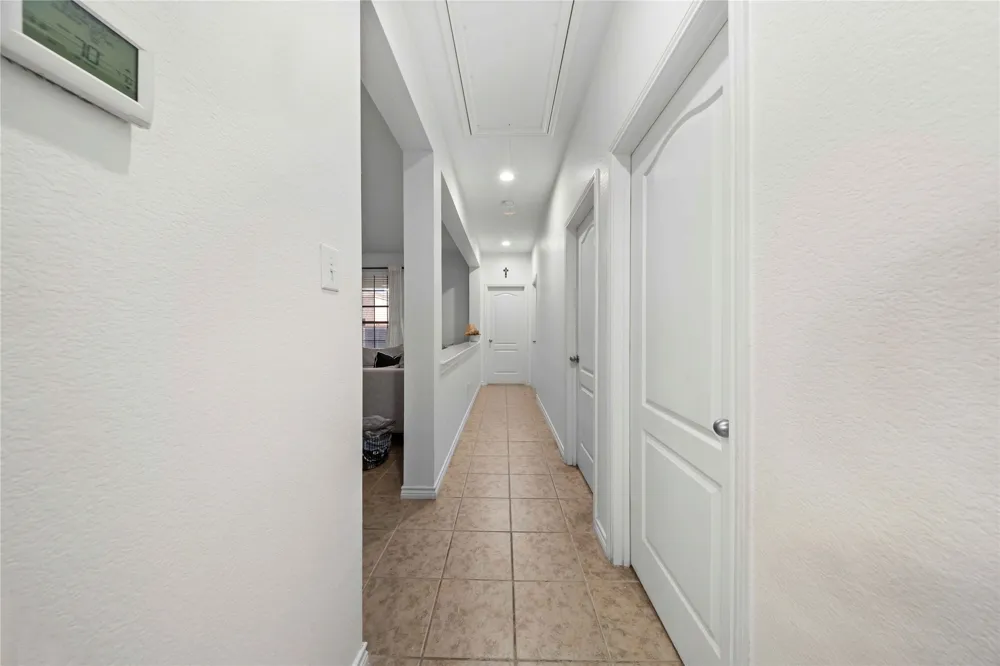 741 Jewelflower Drive DeSoto, TX 75115