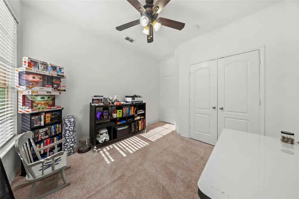 741 Jewelflower Drive DeSoto, TX 75115