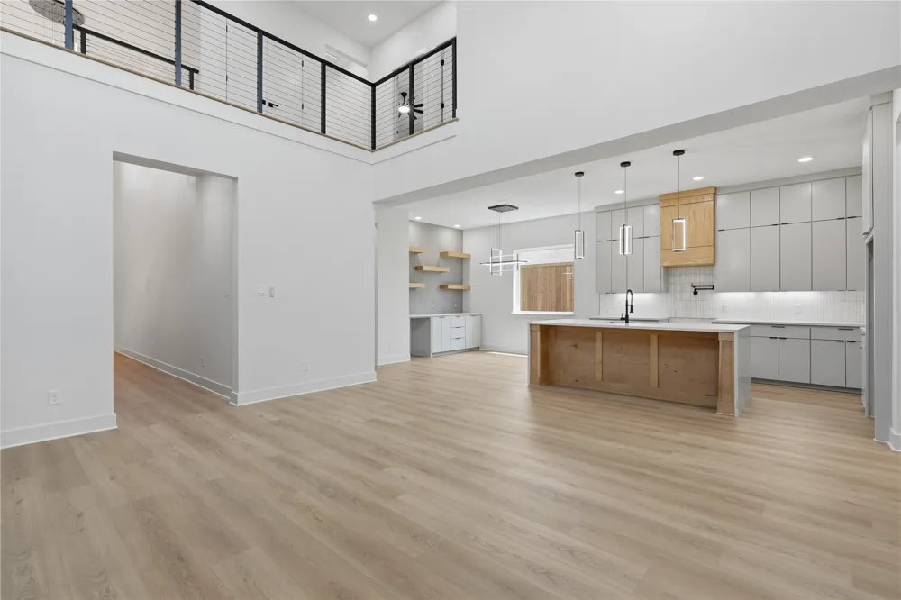 1710 Toronto Street Dallas, TX 75212