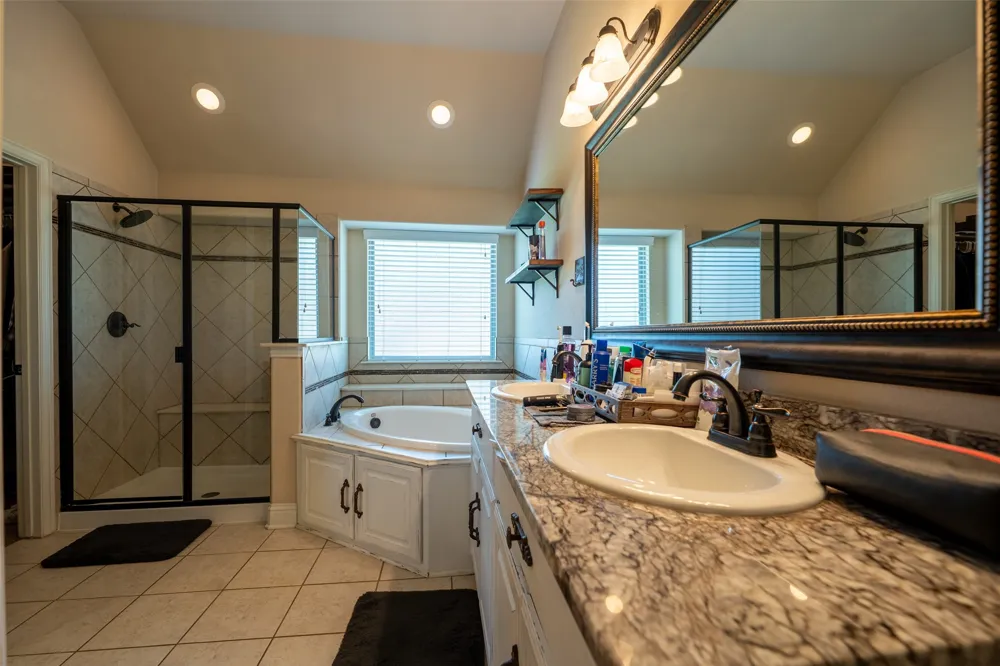 1824 Fair Oaks Lane Royse City, TX 75189