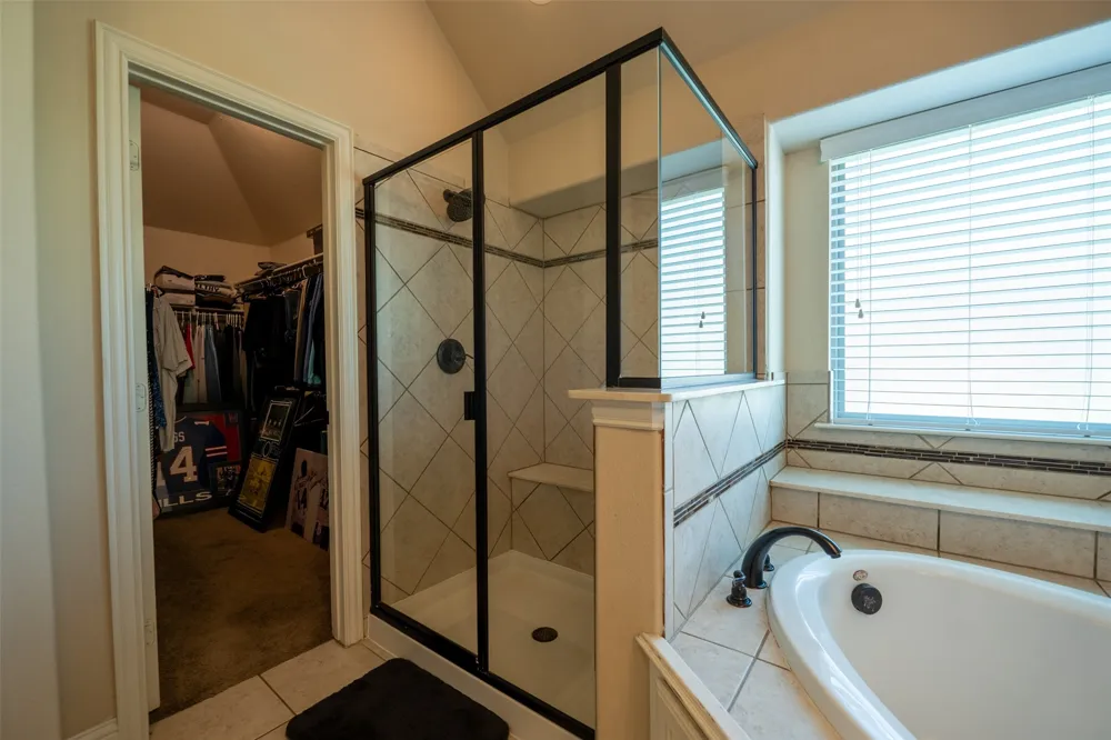 1824 Fair Oaks Lane Royse City, TX 75189