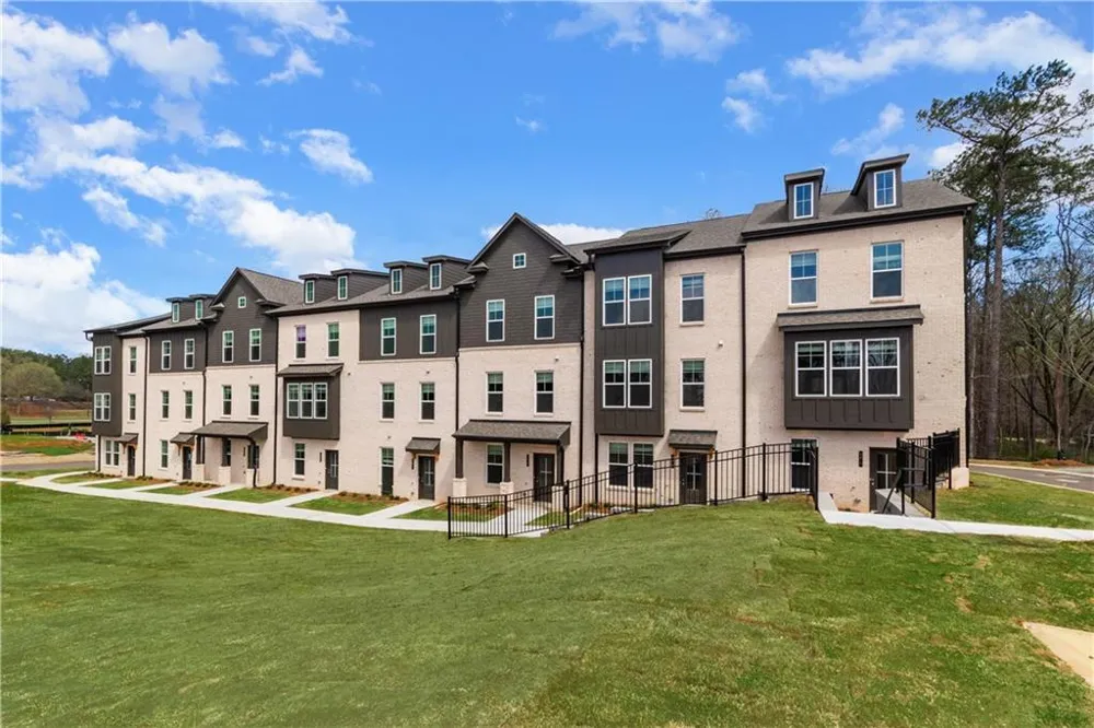 2810 Daybreak Lane Newnan, GA 30265