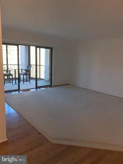 5904 MOUNT EAGLE DRIVE #817 Alexandria, VA 22303