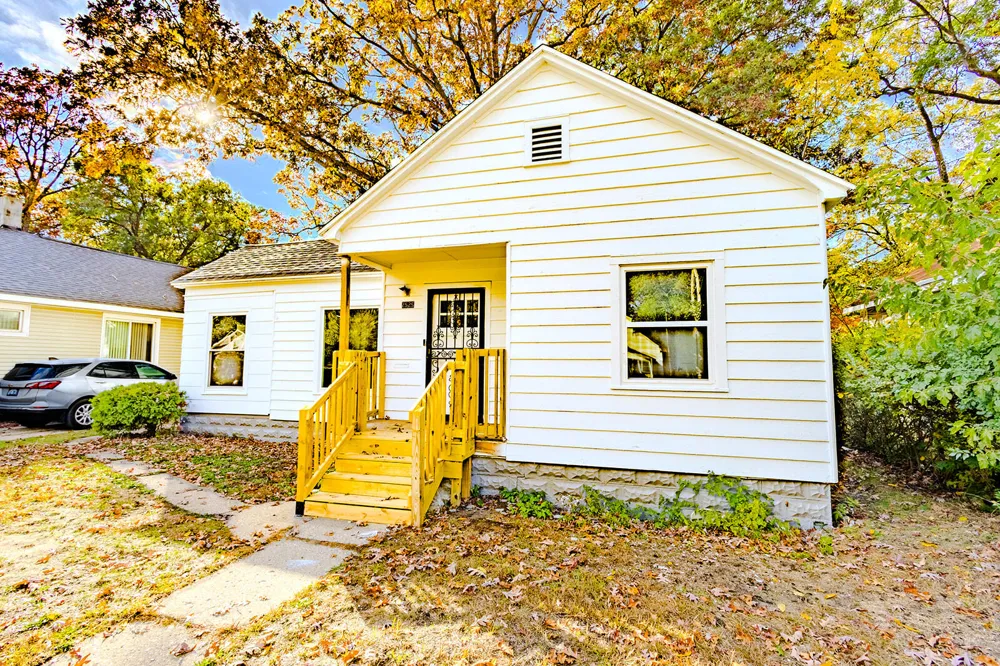 2525 Reynolds Street Muskegon Heights, MI 49444
