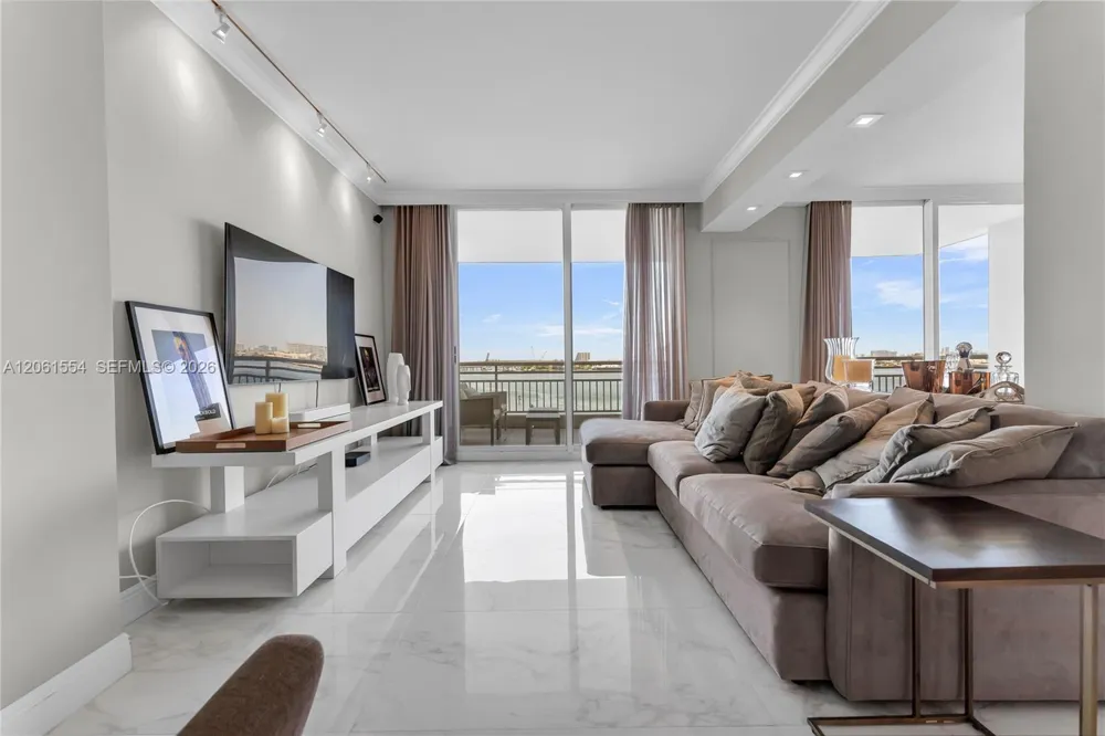 888 Brickell Key Dr #508 Miami, FL 33131