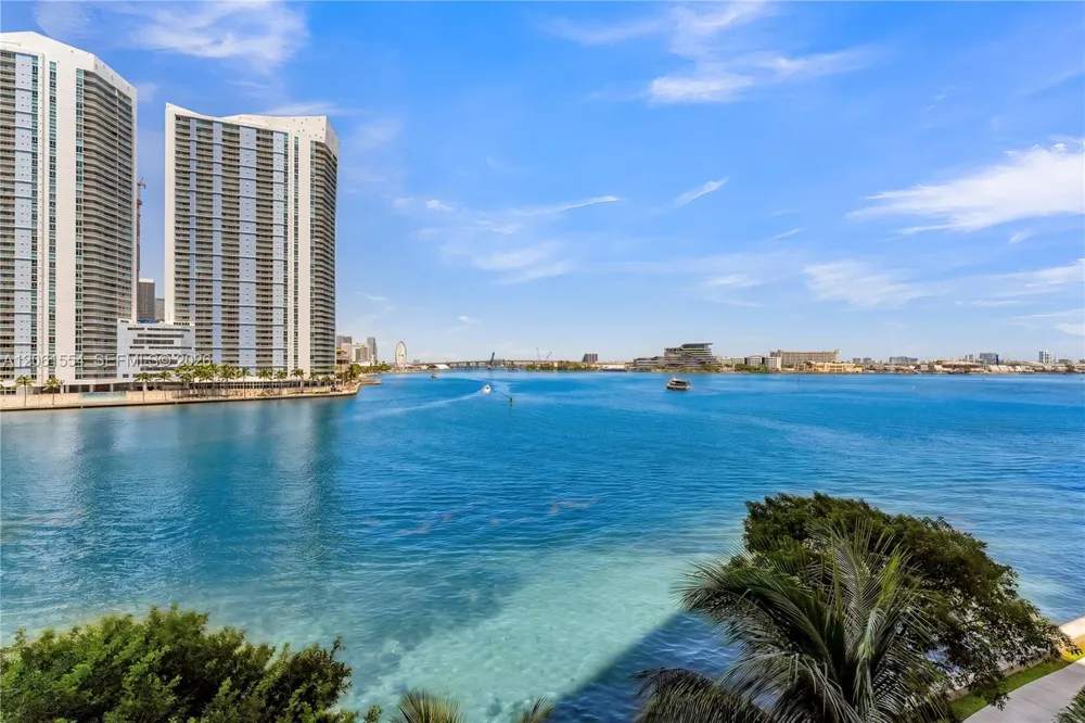 888 Brickell Key Dr #508 Miami, FL 33131