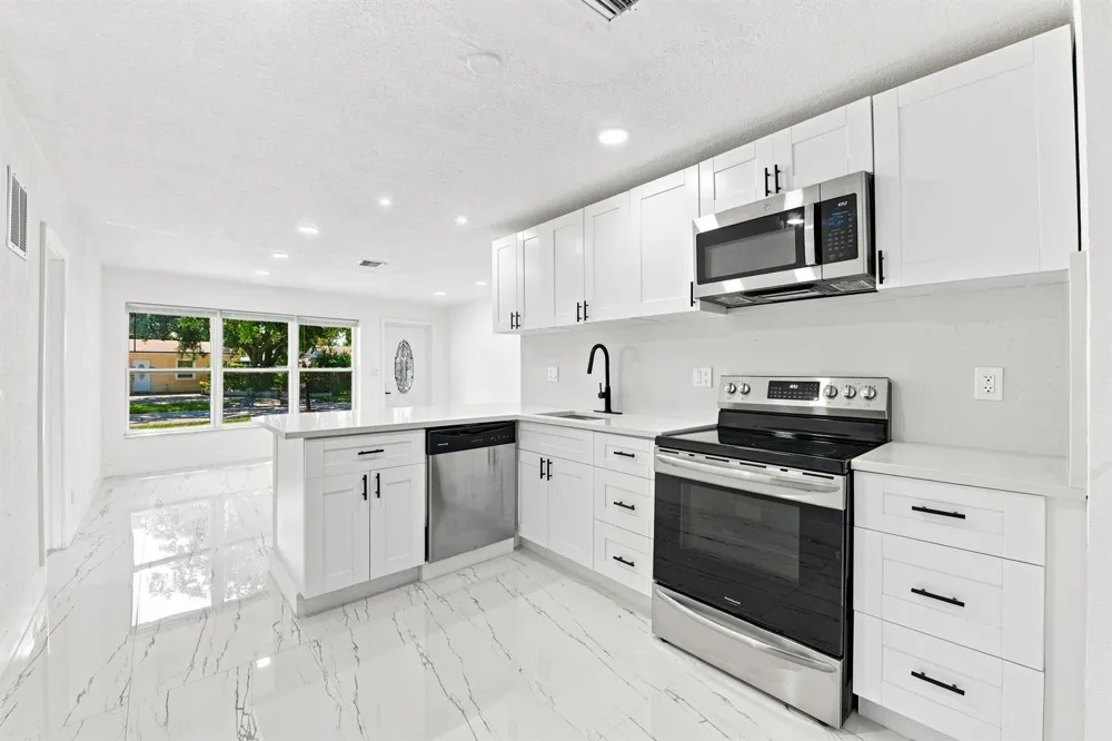2801 NE 8TH TERRACE Pompano Beach, FL 33064