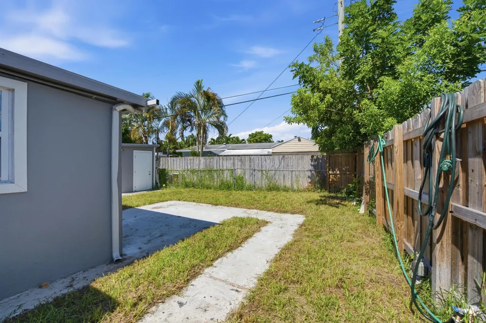 2801 NE 8TH TERRACE Pompano Beach, FL 33064