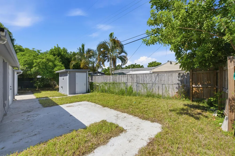 2801 NE 8TH TERRACE Pompano Beach, FL 33064