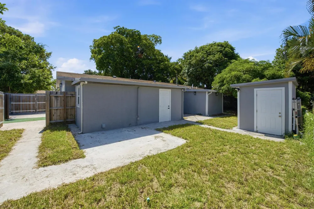 2801 NE 8TH TERRACE Pompano Beach, FL 33064