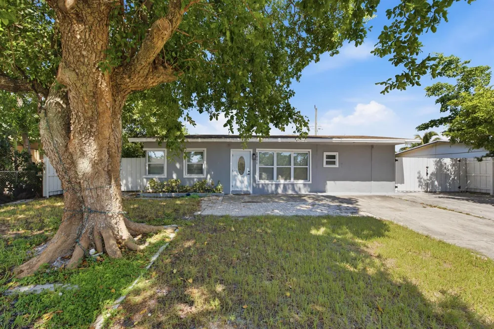 2801 NE 8TH TERRACE Pompano Beach, FL 33064