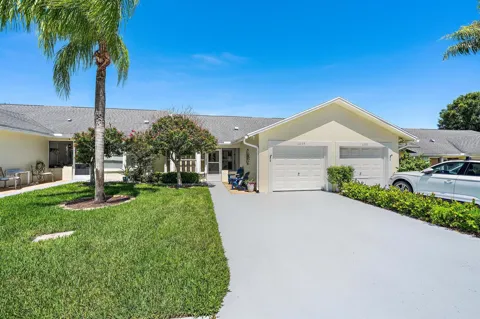 11139 SE Sea Pines Circle