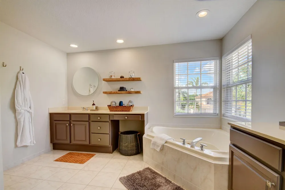 4006 BAHIA ISLE CIRCLE Wellington, FL 33449