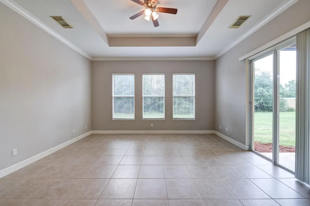 833 SW Vineland Court Port St. Lucie, FL 34986