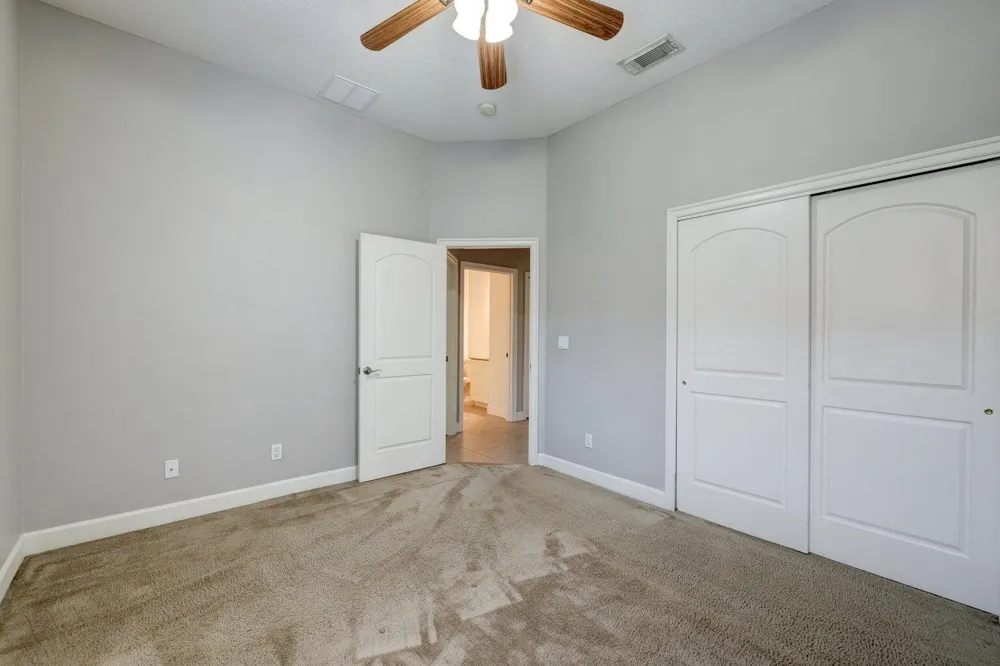 833 SW Vineland Court Port St. Lucie, FL 34986