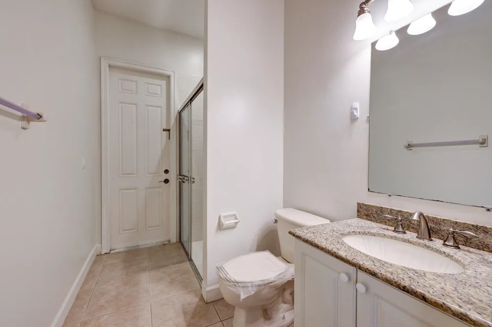 833 SW Vineland Court Port St. Lucie, FL 34986