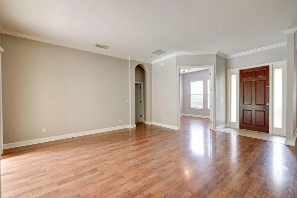 833 SW Vineland Court Port St. Lucie, FL 34986