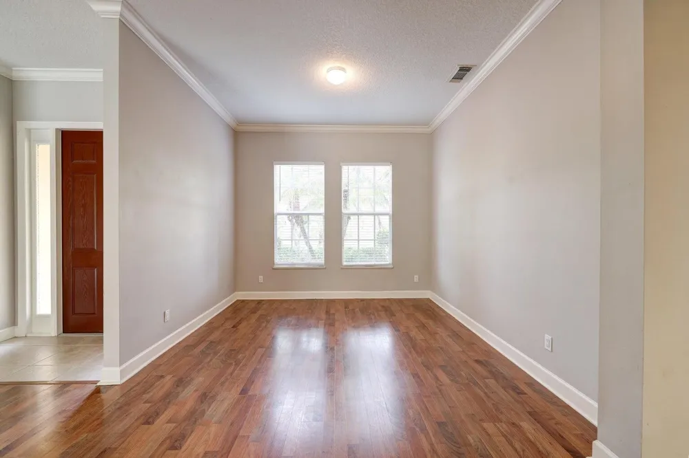 833 SW Vineland Court Port St. Lucie, FL 34986