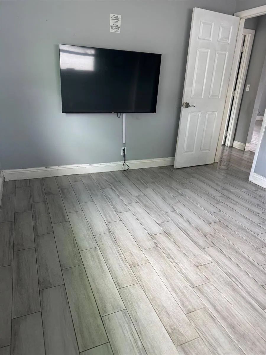 1051 SW 32nd Court #2 Fort Lauderdale, FL 33315