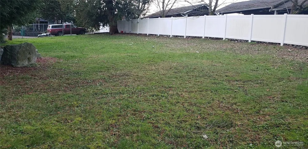 335 XX 18th Avenue S Federal Way, WA 98003