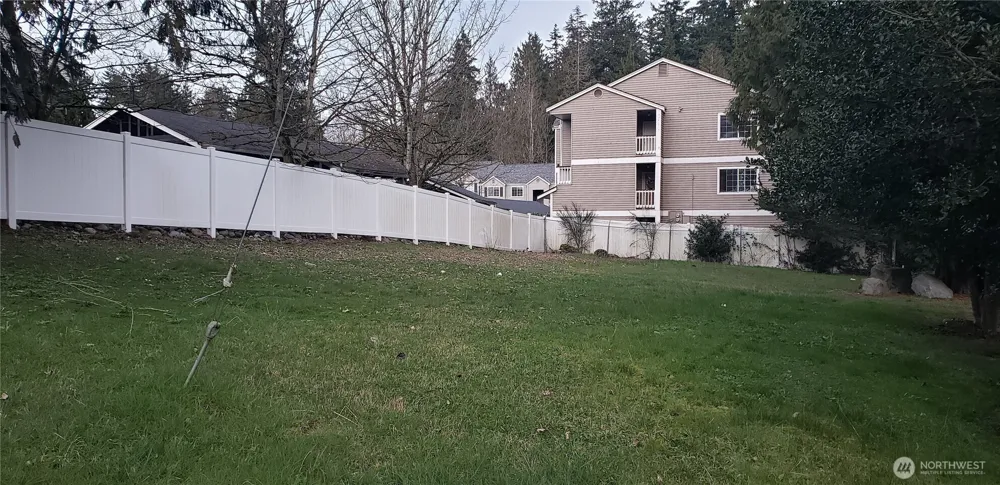 335 XX 18th Avenue S Federal Way, WA 98003