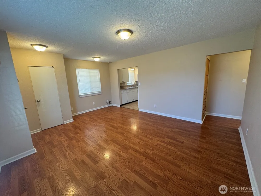 352 28th Avenue Longview, WA 98632