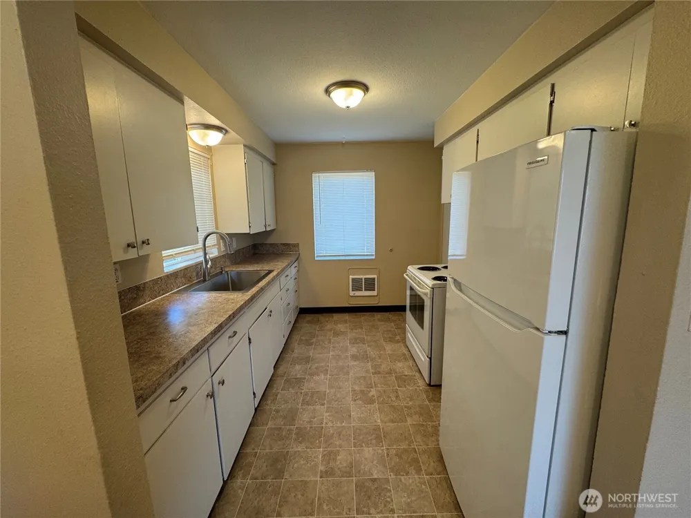 352 28th Avenue Longview, WA 98632