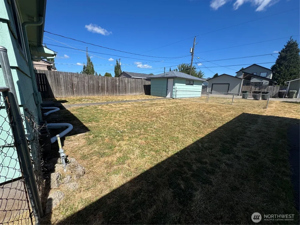 352 28th Avenue Longview, WA 98632