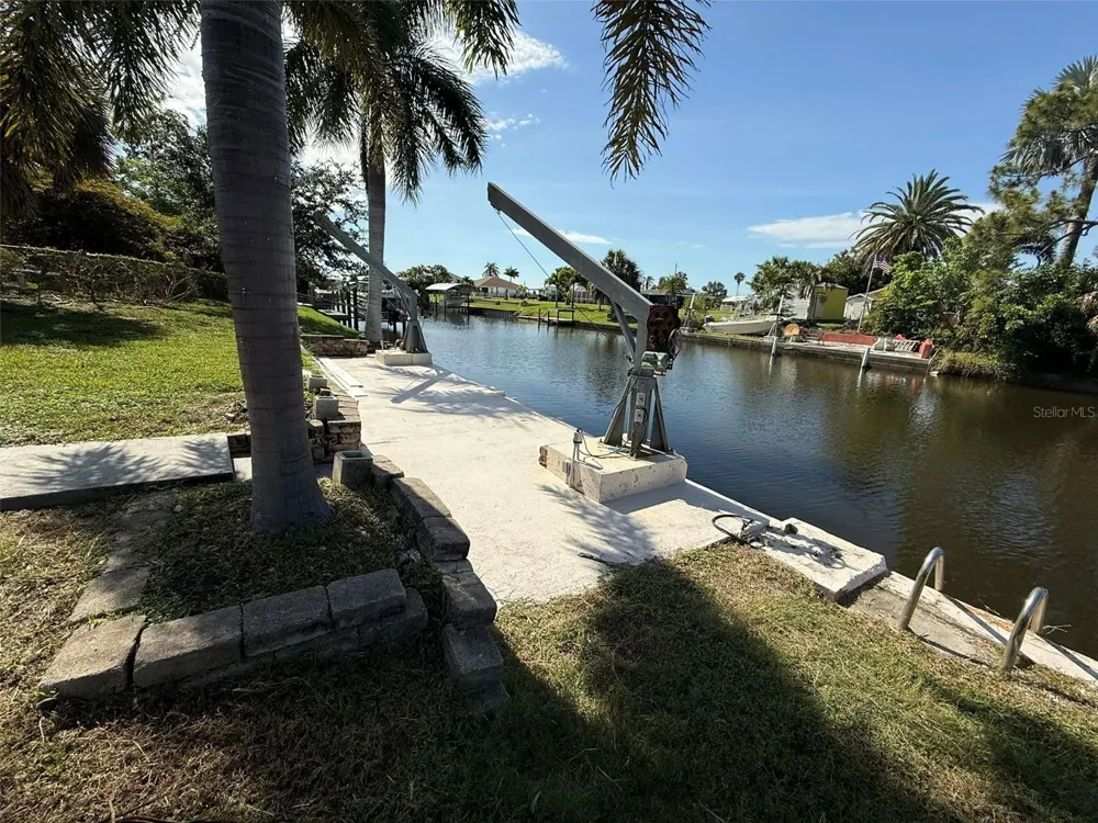165 DARTMOUTH DRIVE NW Port Charlotte, FL 33952