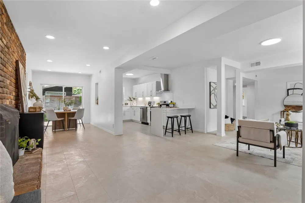 2639 BETTY STREET Orlando, FL 32803
