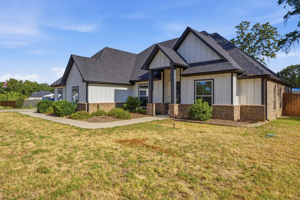 158 Forest View Drive Mineola, TX 75773
