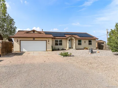 1919 E Tioga Lane