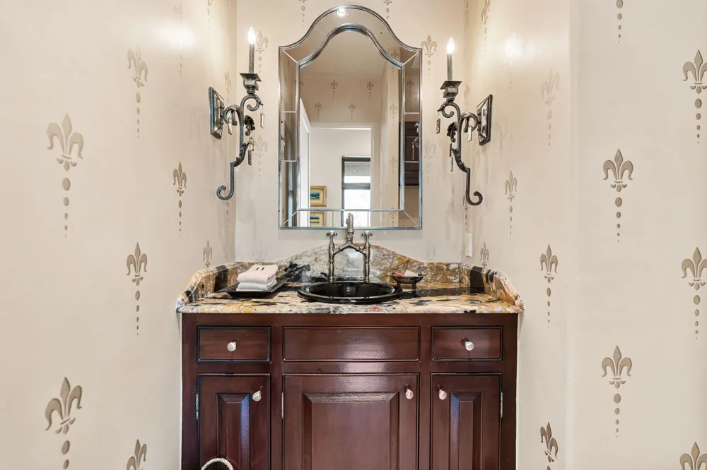 354 Piney Point Road Houston, TX 77024