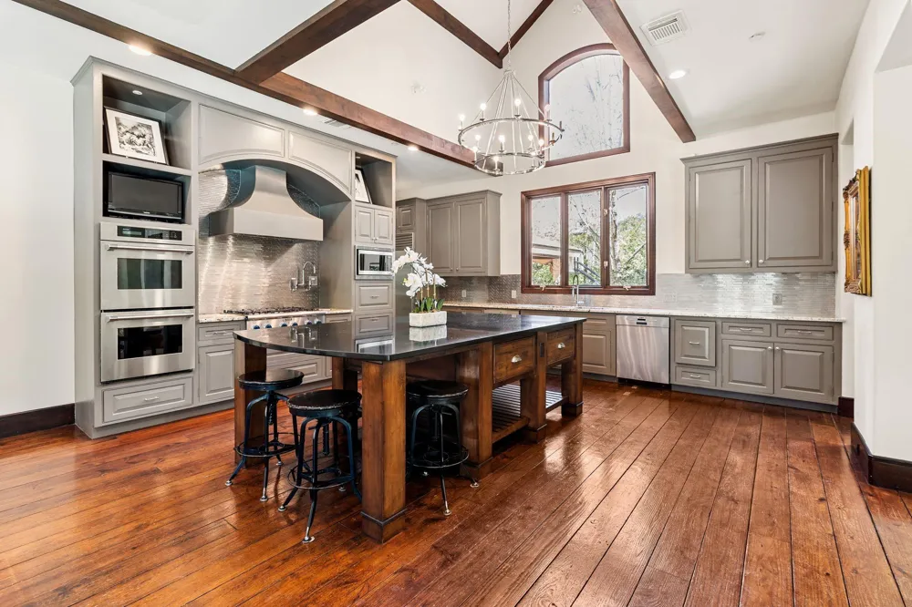 354 Piney Point Road Houston, TX 77024