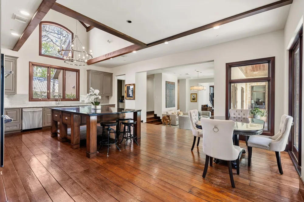 354 Piney Point Road Houston, TX 77024