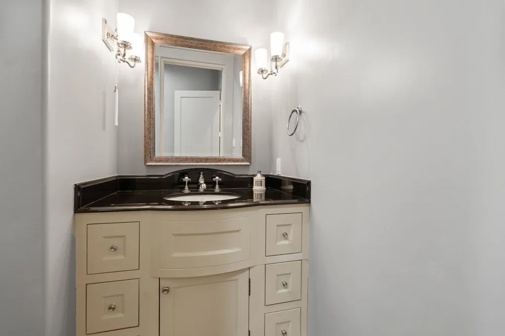 354 Piney Point Road Houston, TX 77024