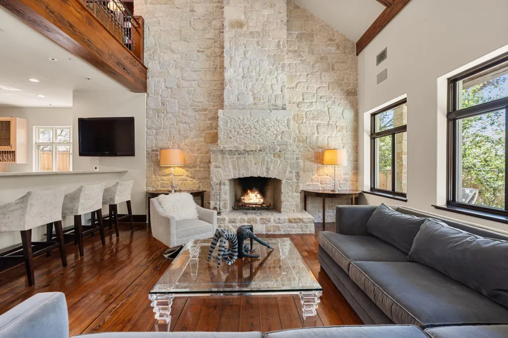 354 Piney Point Road Houston, TX 77024