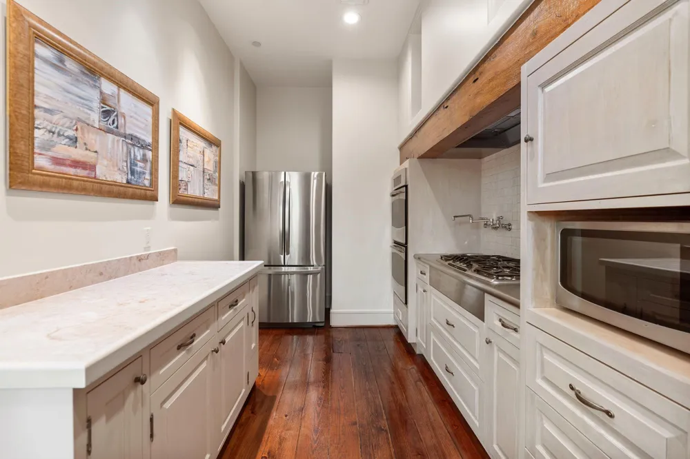 354 Piney Point Road Houston, TX 77024