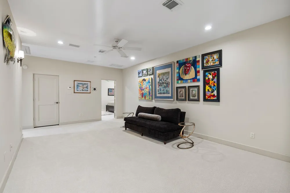 354 Piney Point Road Houston, TX 77024