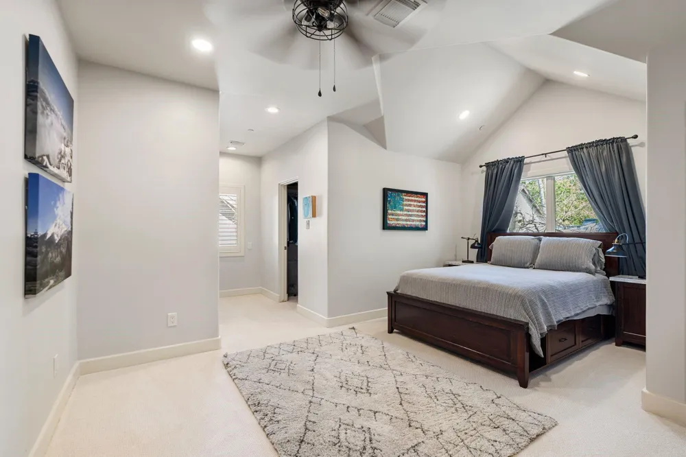 354 Piney Point Road Houston, TX 77024