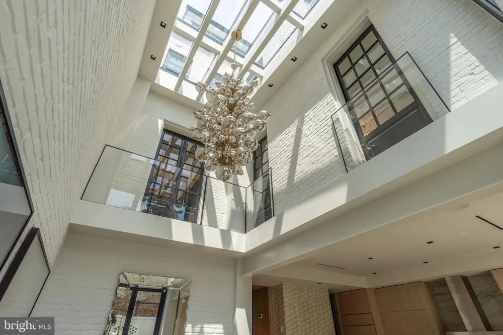 1683 34TH STREET NW Washington, DC 20007
