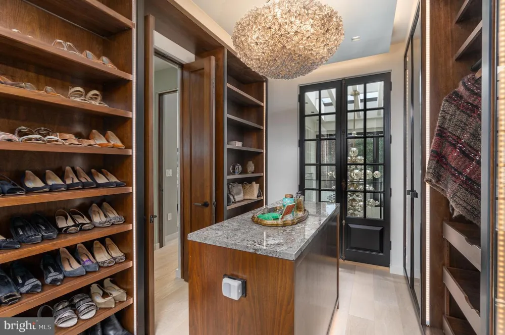 1683 34TH STREET NW Washington, DC 20007