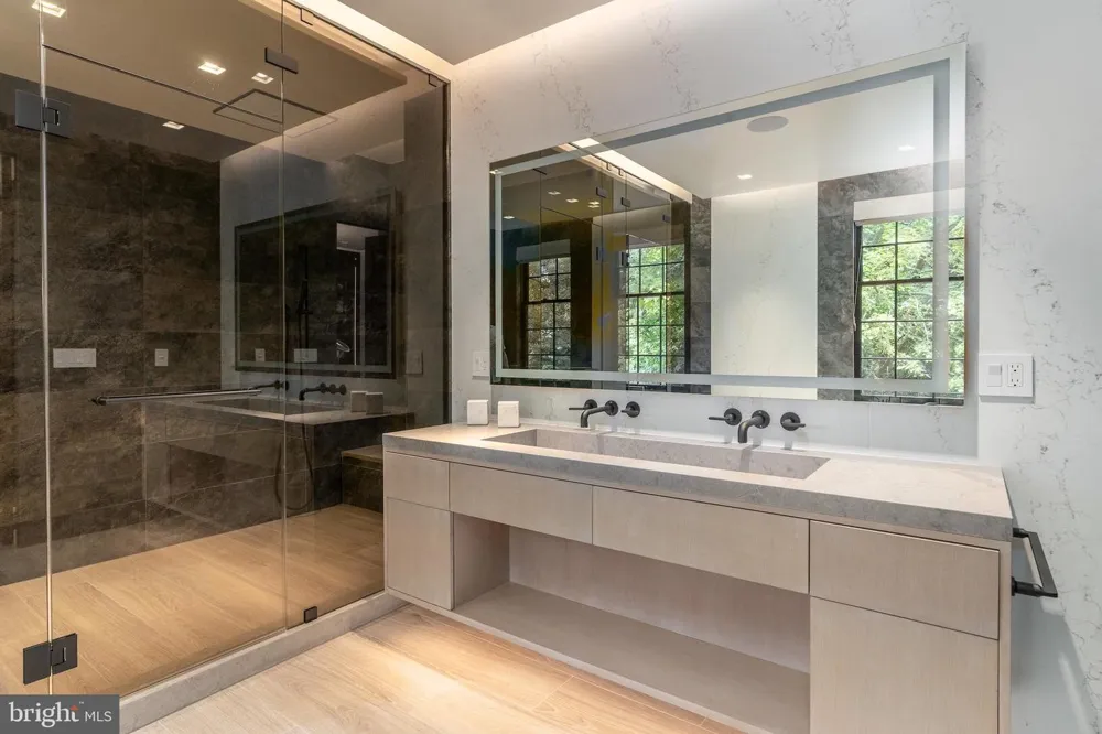 1683 34TH STREET NW Washington, DC 20007